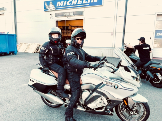 bmw k1600gtl 2022 mineral white metallic 21