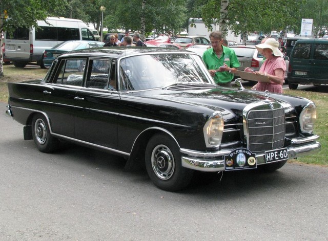 w111