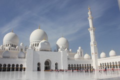 Abu Dhabin suuri moskeija