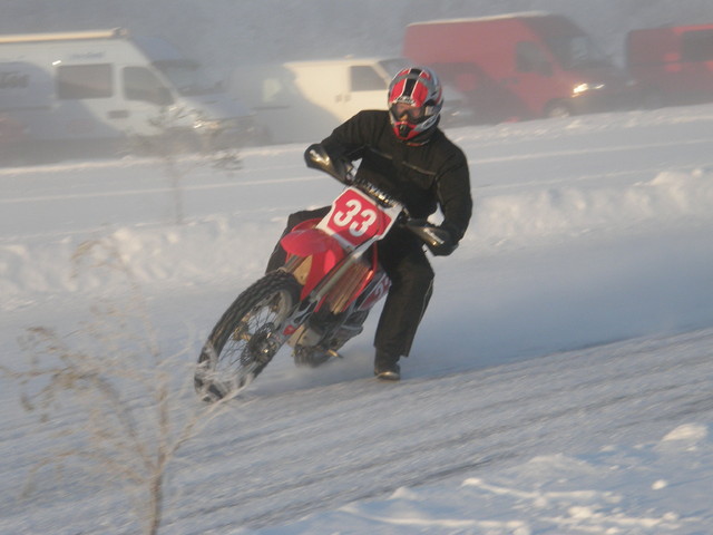 Aurinko paistoi