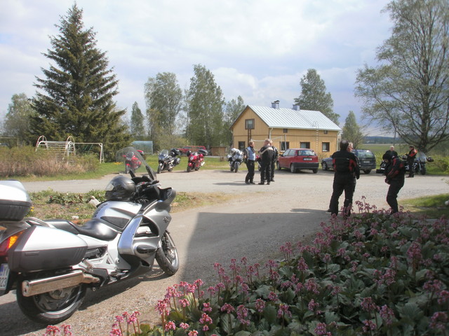 Aurinko paistoi