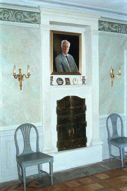 Hjalmar Linderin työhuone, 1990