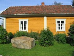 P&auml;&auml;talo takaa