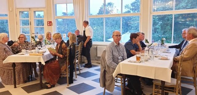 8__tiistai-iltaa_vietettiin_villa_sandvikenin_tunnelmallisessa_ravintolassa__vi_-_20240820_211959