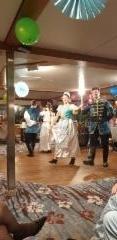 10__upea_tanssiesitys_ja_musiikkia_laivalla_vappuaaton_iloksi_-_20250430_210714