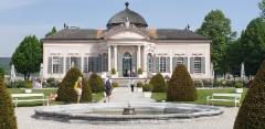 26__melkin_luostarin_puutarhan_paviljonki_-_20250503_102759