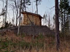 Py&ouml;riv&auml; laavu, pelkkahirsi, haapa