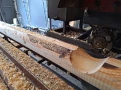 Varauksen ja salvoksen sorvaus