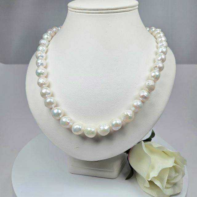 Valkoinen helminauha Kasumi-helmet