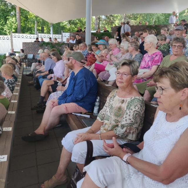 Yleisössä Yleisössä