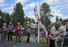 kuva4_lipunnosto_mohkossa