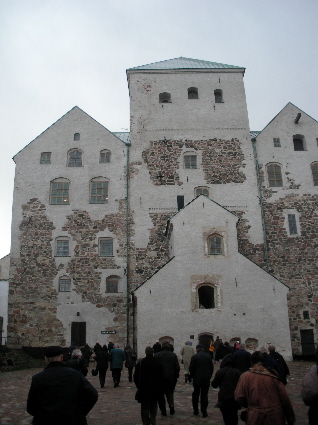 Turun linna oli seuraava kohde