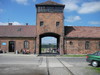 Seuraavan retken kohde oli Auschwitz. Tässä Auschwits II portti   