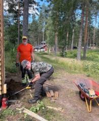 risto_ja_eero_kellotornin_kengityksessa