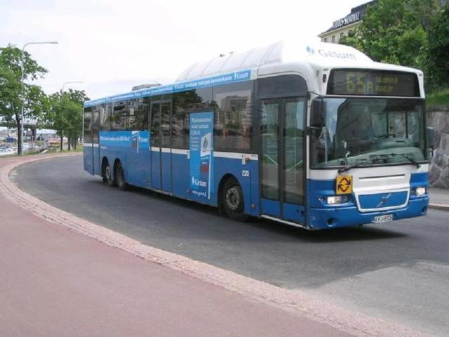220
