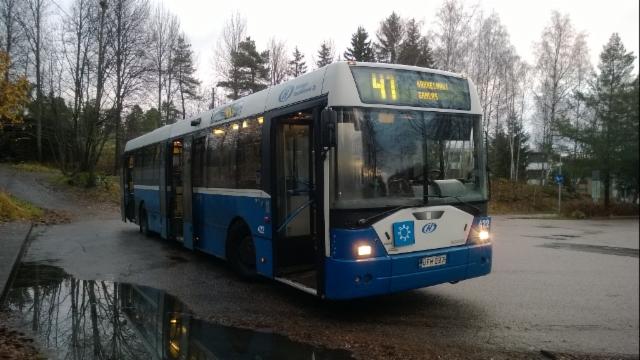 422