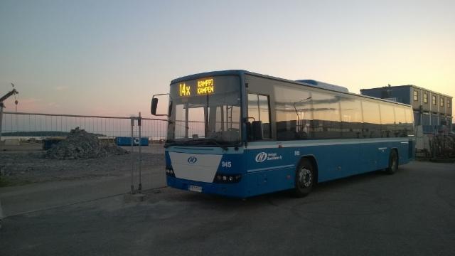945