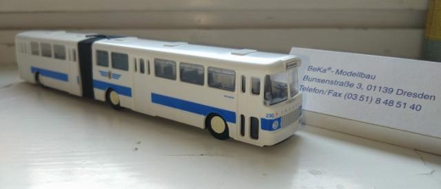 082B