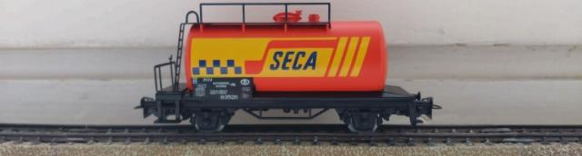 4561.1