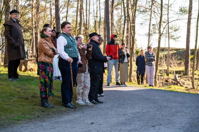 Juhlaväkeä