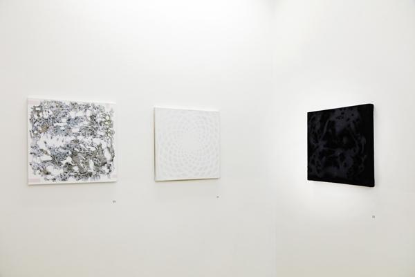 Sirpa Häkli, Sarjasta "Luen Carlo Rovellin kirjaa Ajan luonne" | Series "Reading Carlo Rovelli's Order of Time", Galleria A2, 2024
