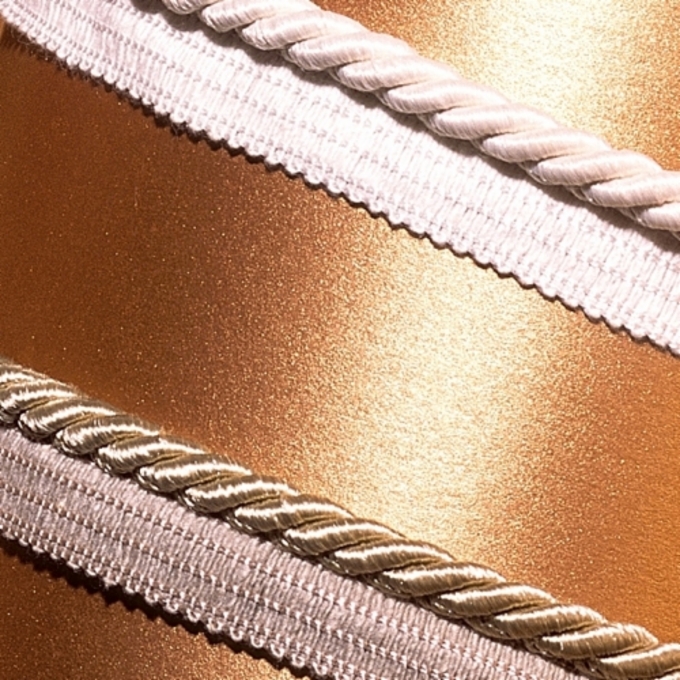 Кант атласный. Кант сшивной12мм/140, белый. Кант отделка. Отделочная тесьма для одежды. Кант отделка.