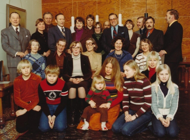 Porin Lipsaset lähettävät parhaat terveisensä Kantalan Lipsalan sukukokoukseen 3.7.1977