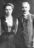 Kihlakuva, kauppaneuvos August Lipsanen s.23.6.1876, k. 11.8.1948 ja hänen vaimonsa Impi (s Huida s.27.5.1889, k. 15.4.1960, vihitty 31.7.1910 Porissa.