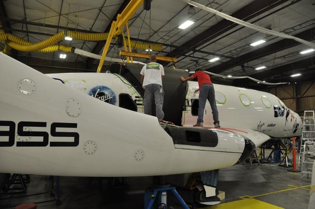 20101019_ss2_tankinstallation02