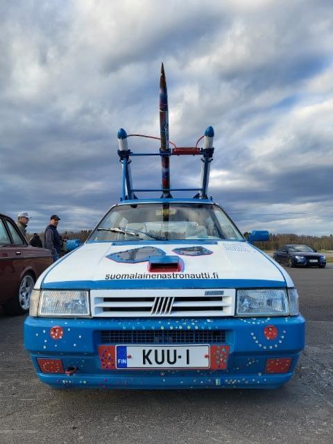 20250826_kolmerakettia