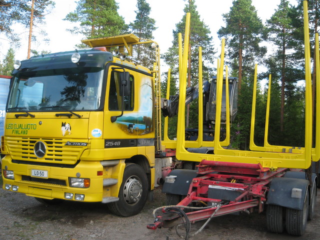 puutavara-autot sekal.valok. 030