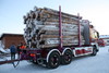 Viisiakseliset puutavaraperävaunut lisääntyvät nopeasti. Ensimmäiset liikkuvat jo teillämme.