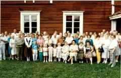 Sukukokoukseen osallistujat 1986