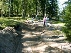 maininki2003_16