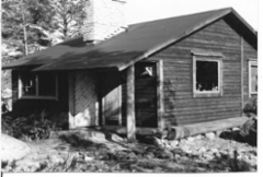 here_is_our_old_sauna_house_in_1967_thats_where_simo_was_learning_to_chop_wood.65279